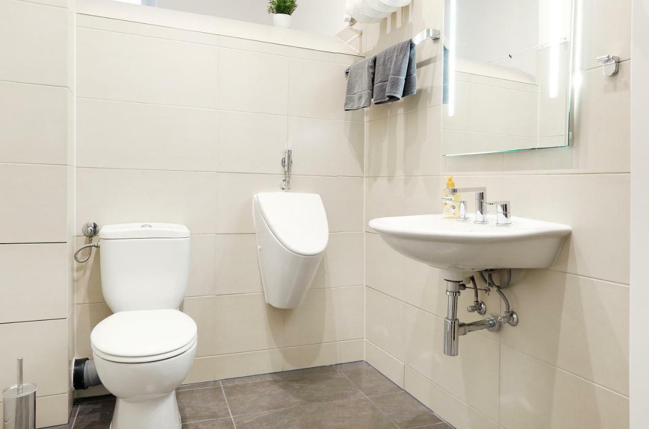 Droy By Rockchair Apartments L Superhost Status L 2 Bedroom Boxspringbeds Next To Center "Kurfuerstendamm" - Cozy Family & Business Flair Welcomes You! برلين المظهر الخارجي الصورة